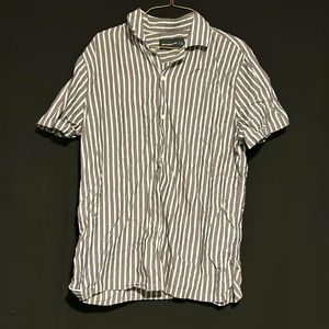 Abercrombie and Fitch Short Sleeve Buttom Up Men Shirt Fashion Style Large